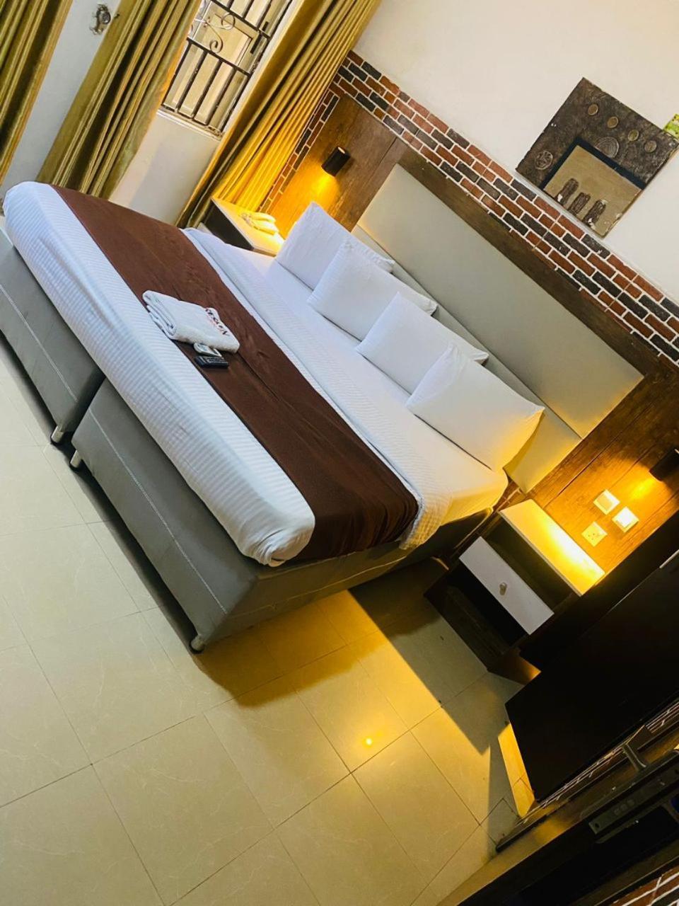 Presken Hotel @Villa Ikeja Ngoại thất bức ảnh